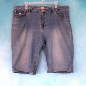 Faded Glory Denim Shorts Size 18